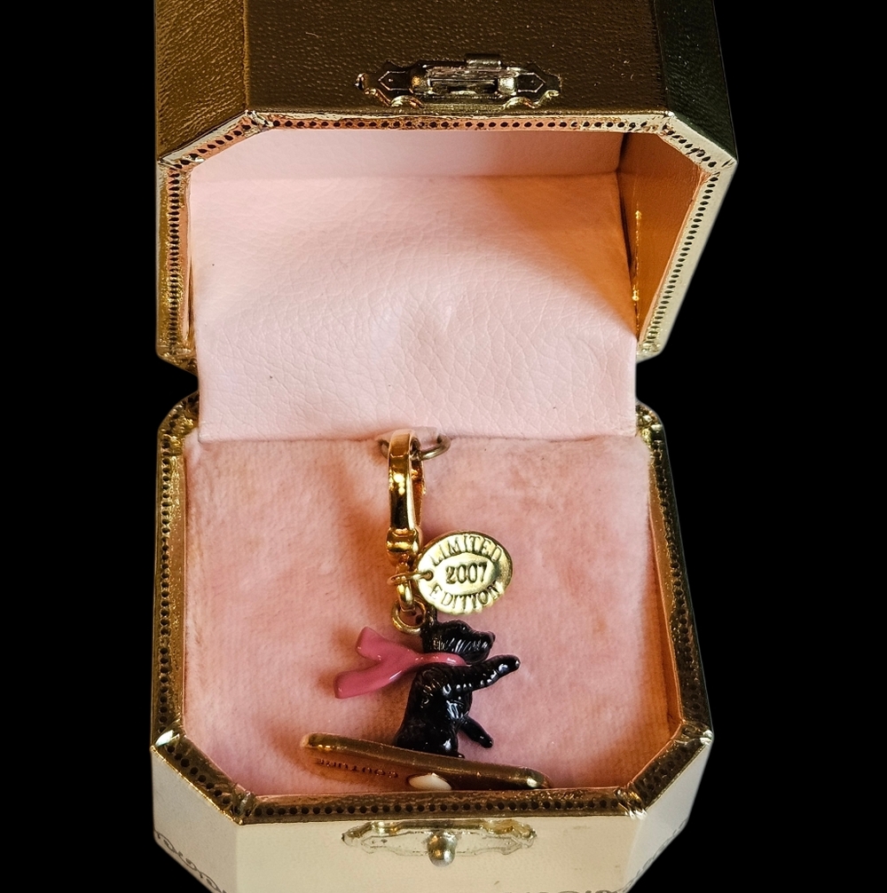 🏂🐶Juicy Couture Y2K Snowboarding Scottie Dog 2007 Limited Edition Charm🐶🏂